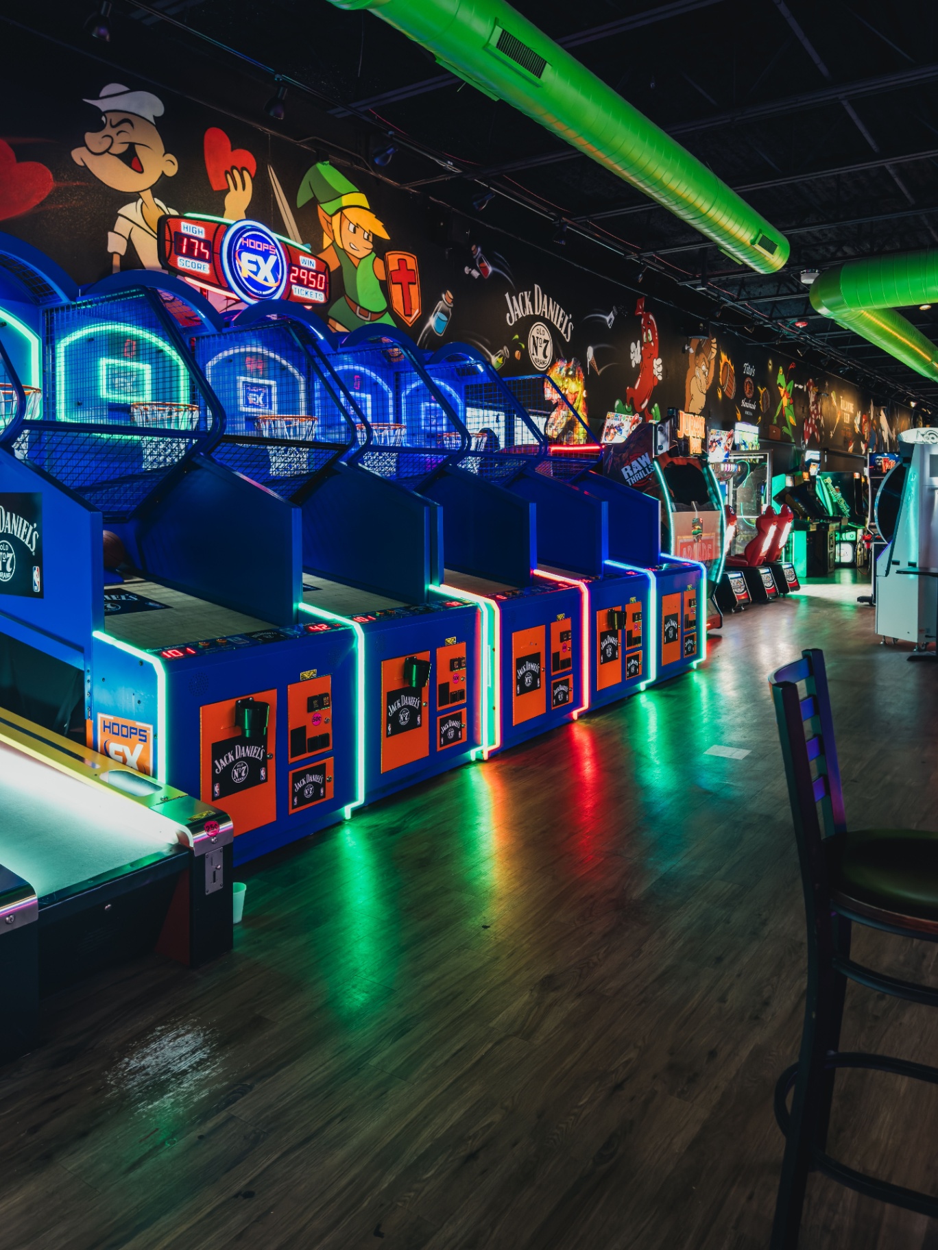 Basketball arcade machine cabinet